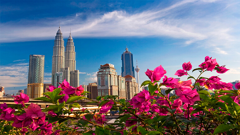 БИЛЕТ В МЕЖДУНАРОДНОЕ БУДУЩЕЕ — УЖЕ 8 АПРЕЛЯ!